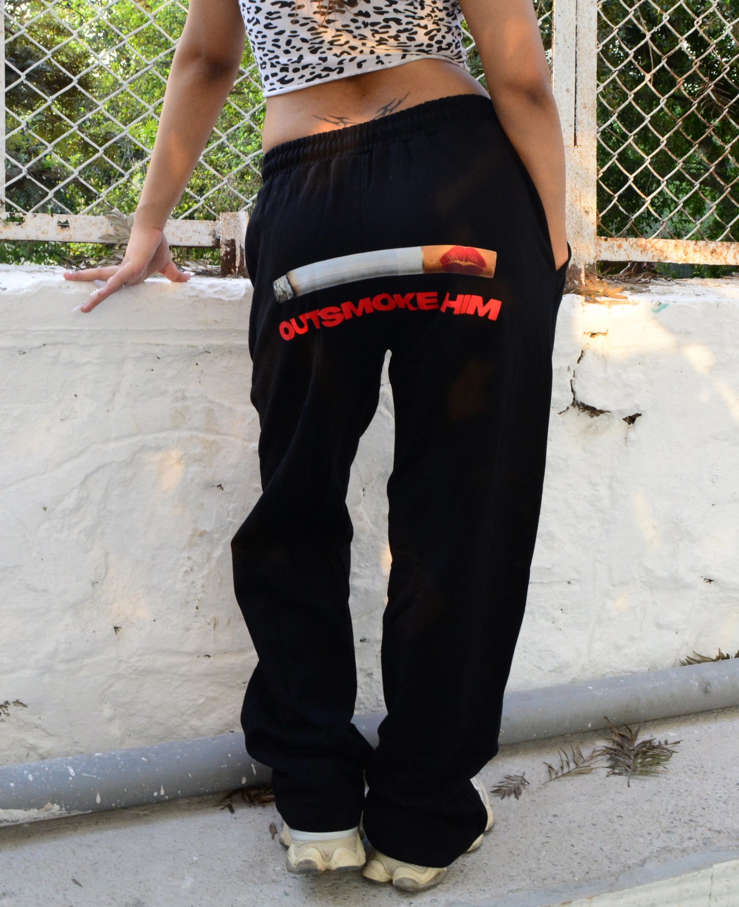 OUTSMOKE HIM PANTS 2.0 (BLACK)